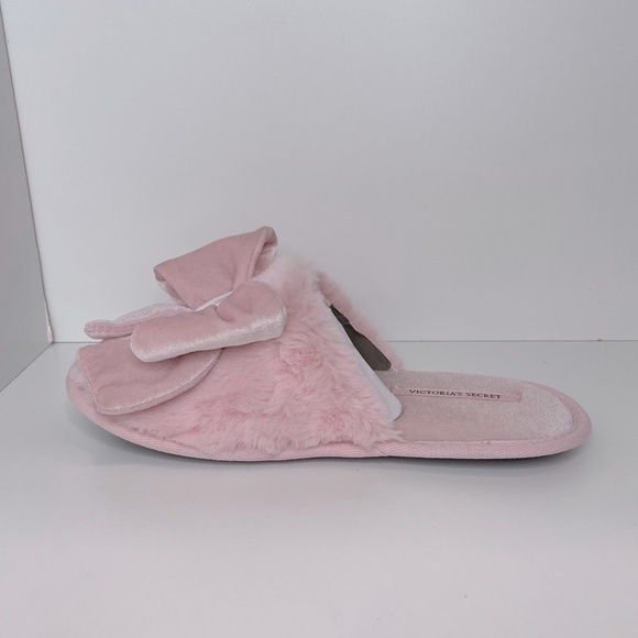 Victoria's Secret Velvet Bow Slipper - Picture 2 of 8